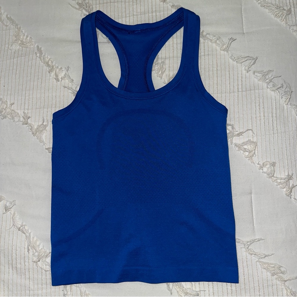 Lululemon tank
